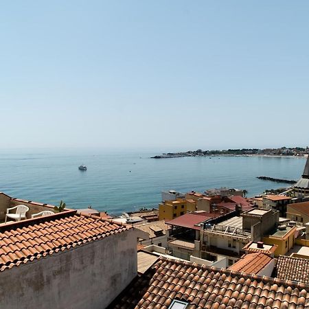 Nick & Santo'S Holiday Homes B&B จีอาร์ดีนี นักซอส ภายนอก รูปภาพ