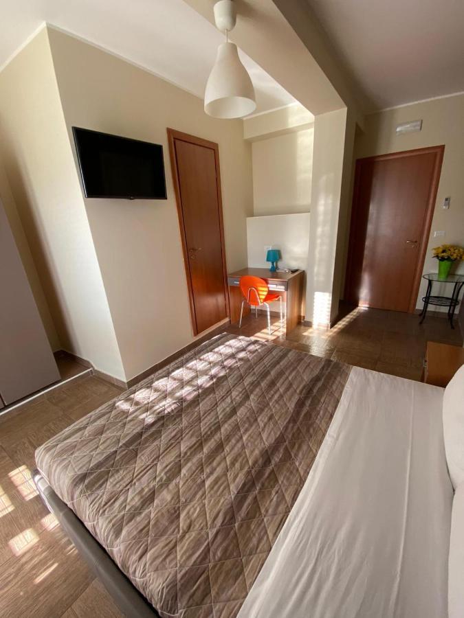 Nick & Santo'S Holiday Homes B&B จีอาร์ดีนี นักซอส ภายนอก รูปภาพ