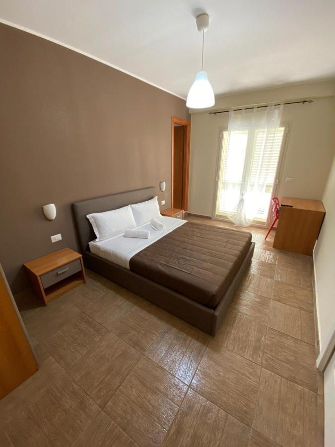 Nick & Santo'S Holiday Homes B&B จีอาร์ดีนี นักซอส ภายนอก รูปภาพ