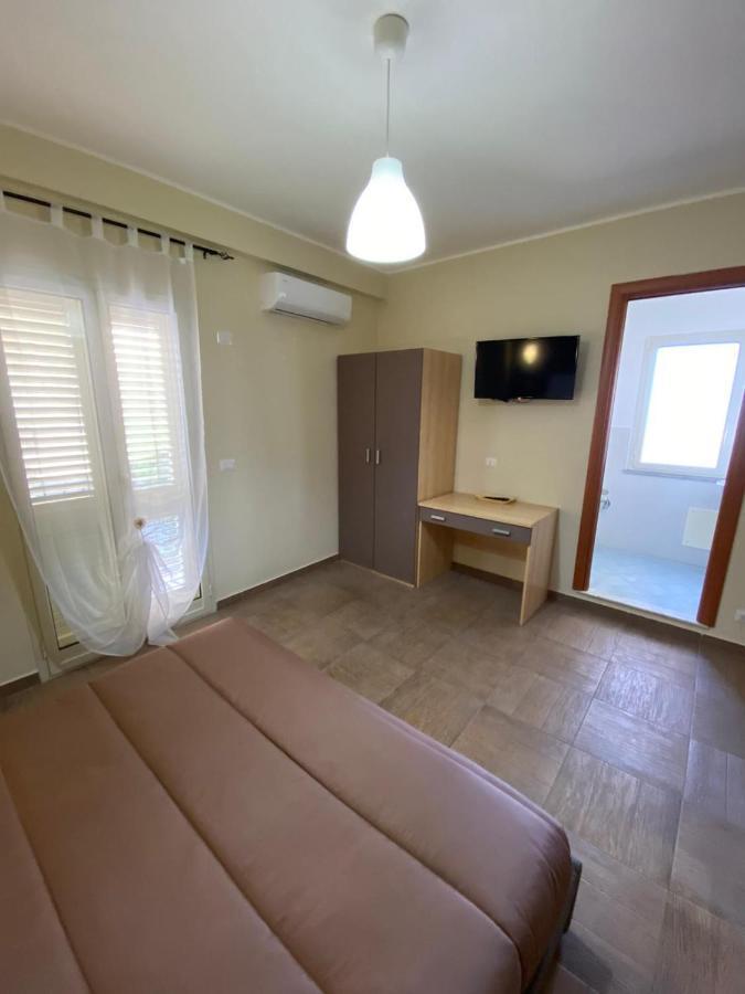 Nick & Santo'S Holiday Homes B&B จีอาร์ดีนี นักซอส ภายนอก รูปภาพ