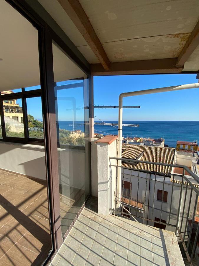 Nick & Santo'S Holiday Homes B&B จีอาร์ดีนี นักซอส ภายนอก รูปภาพ